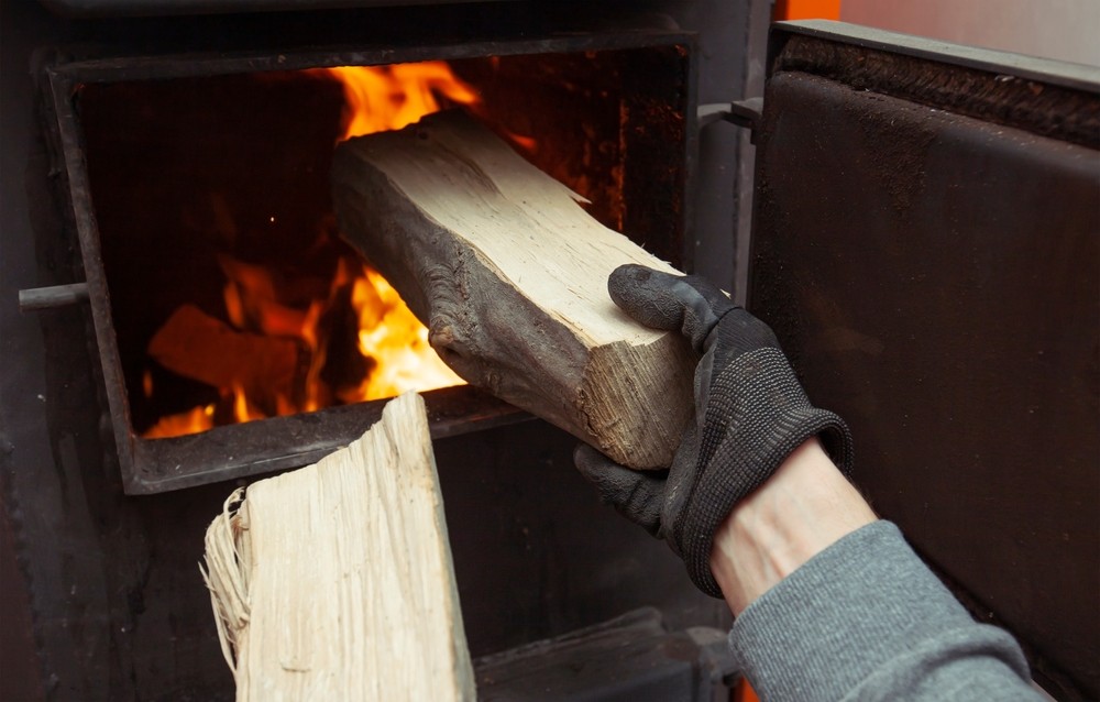 Réglementation du chauffage au bois : ce qui va vraiment changer d'ici 2027