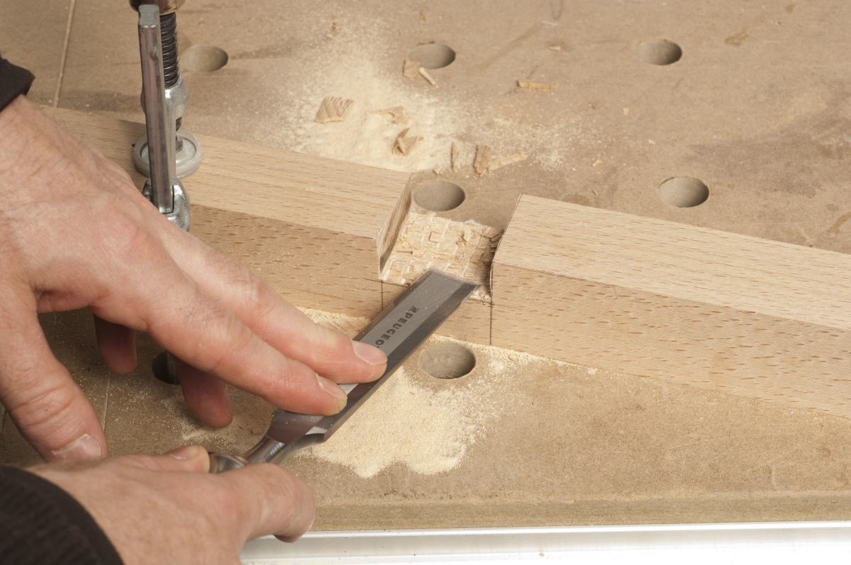 Différents types de techniques pour assembler des pièces de bois